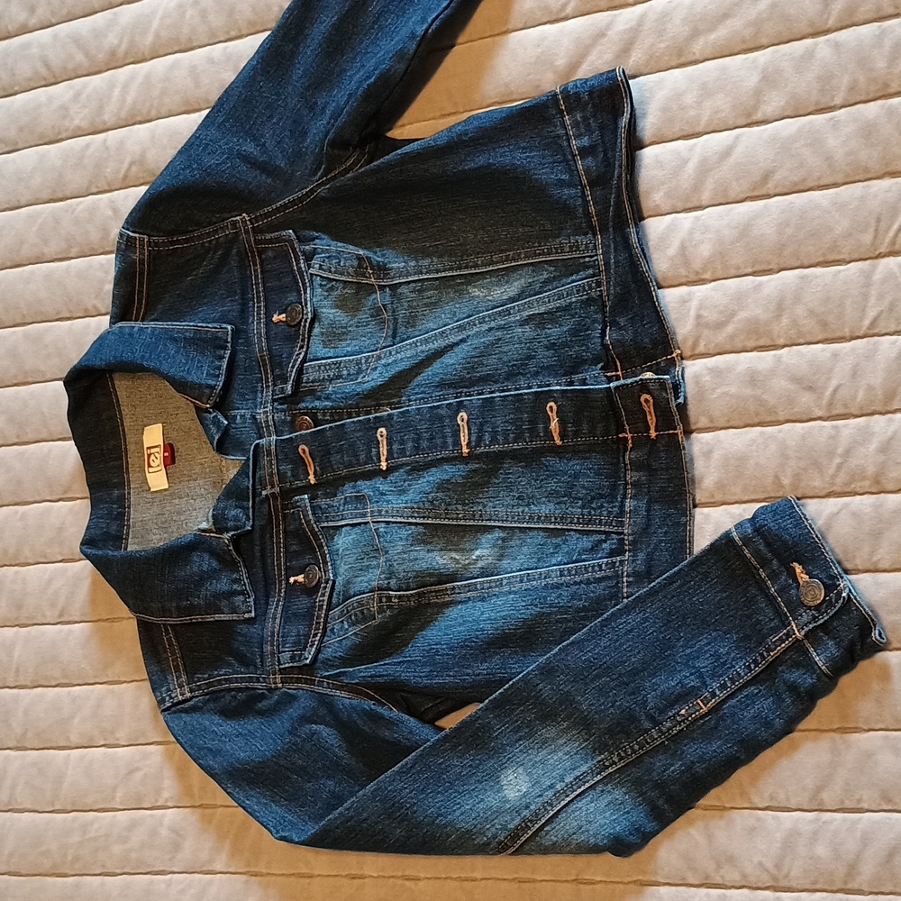 Excellent LEI Jean Jacket: Size Small